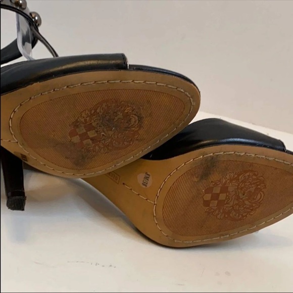 Vince Camuto Heels Size 8 - Picture 7 of 8